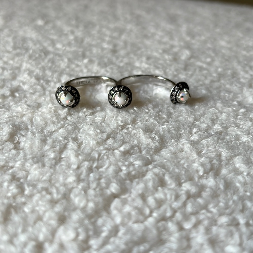 Kendra Scott triple ring